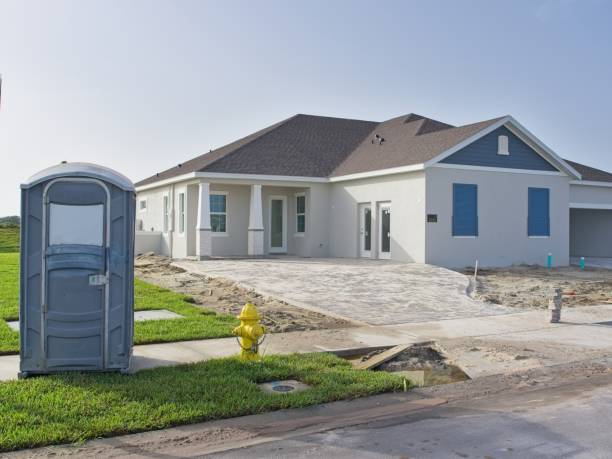 Best Portable bathroom rental  in Fox Lake Hls, IL